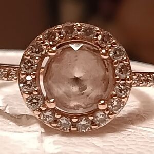 Rosegold levian ring can be resized